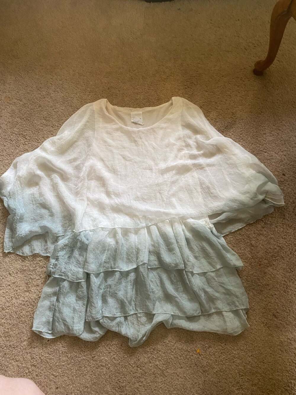 Fleur de Lis Ruffle Blouse Size M White Blue Ombre Tiered